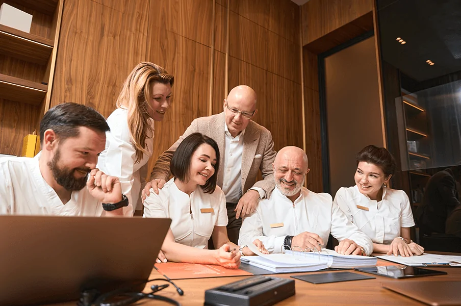 6 Effective Team Management Strategies for Small Businesses